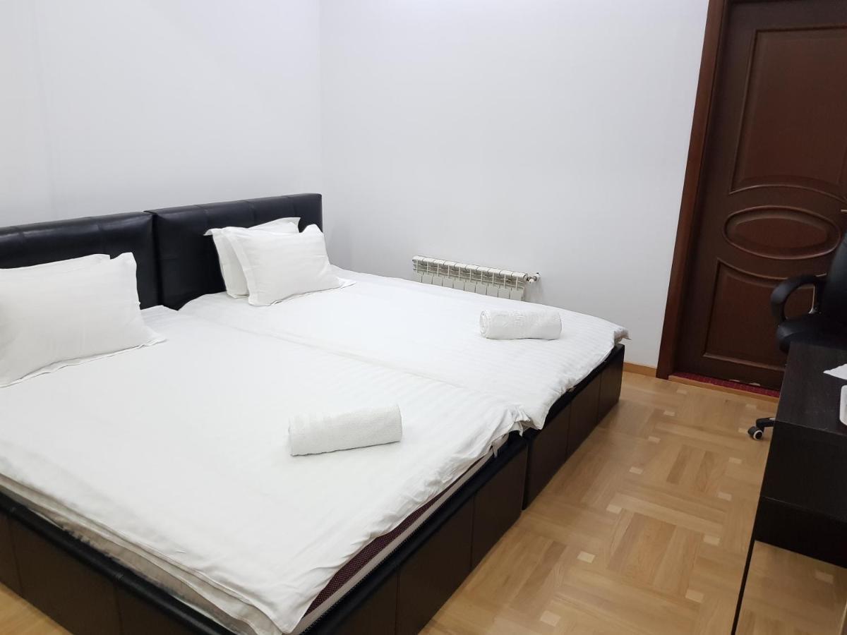 Ferienwohnung Apartament Langa Monza Bukarest Exterior foto